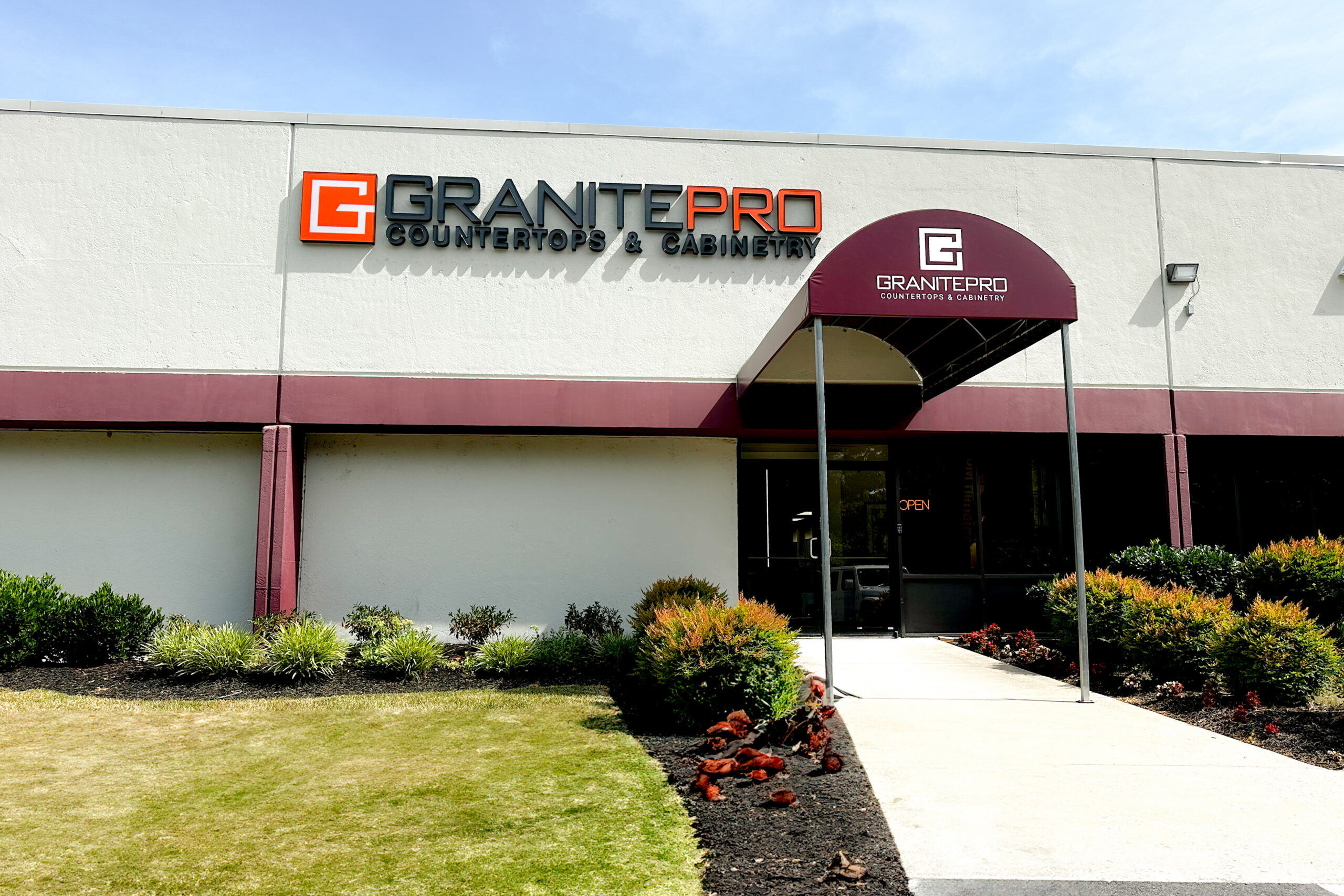 Front of the GranitePro Columbia showroom